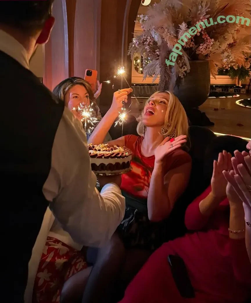 Millie Bobby Brown nude photo #5138 (milliebobbybrown)