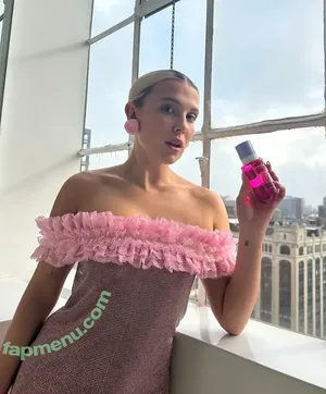 Millie Bobby Brown / milliebobbybrown nude photo #6044