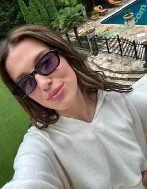 Millie Bobby Brown / milliebobbybrown nude photo #6093