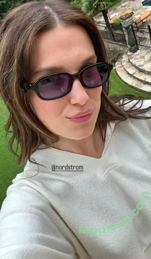 Millie Bobby Brown / milliebobbybrown nude photo #6095