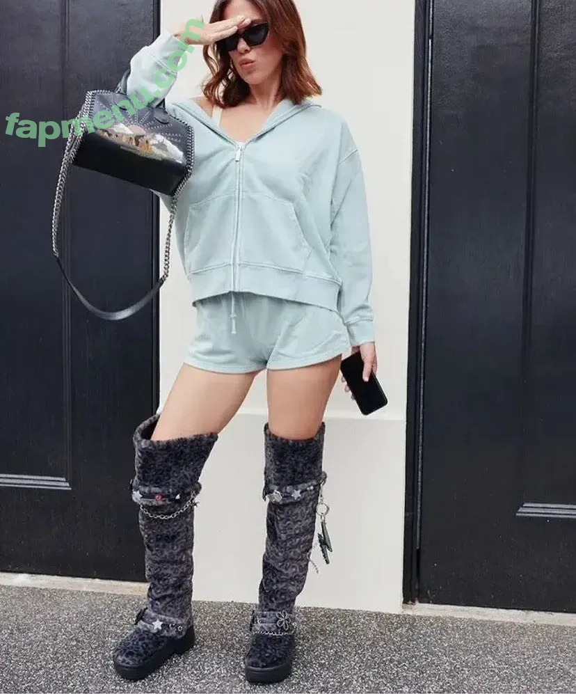 Millie Bobby Brown nude photo #6345 (milliebobbybrown)