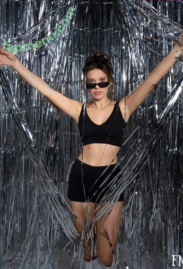 Millie Bobby Brown nude photo #6394 (milliebobbybrown)