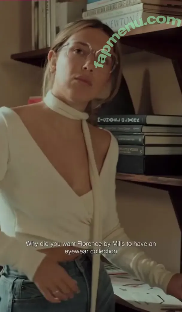 Millie Bobby Brown nude photo #6401 (milliebobbybrown)