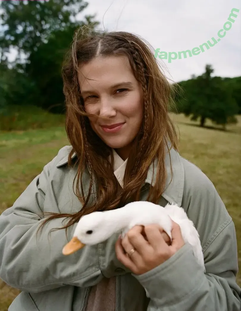 Millie Bobby Brown nude photo #6426 (milliebobbybrown)