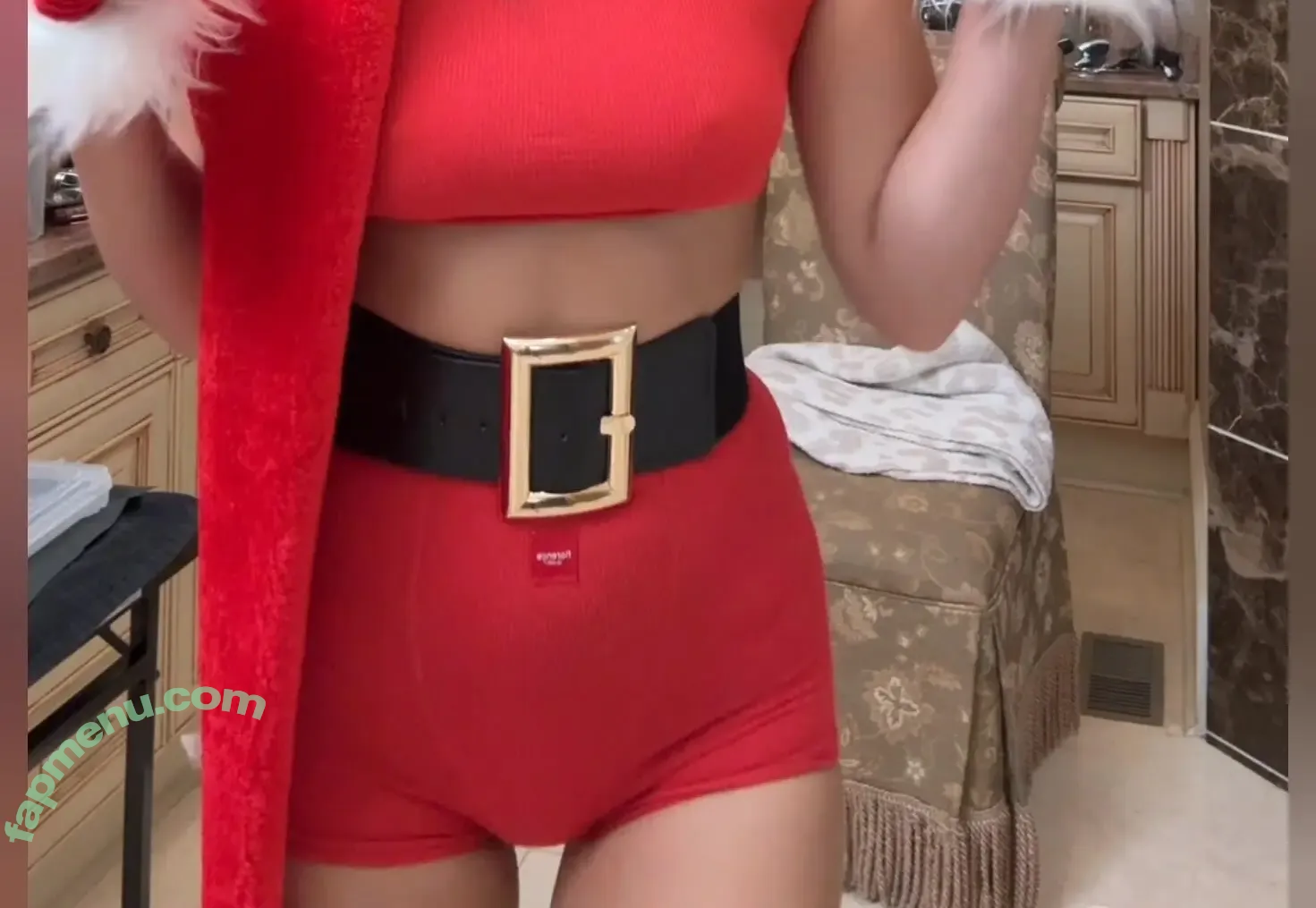 Millie Bobby Brown nude photo #6873 (milliebobbybrown)