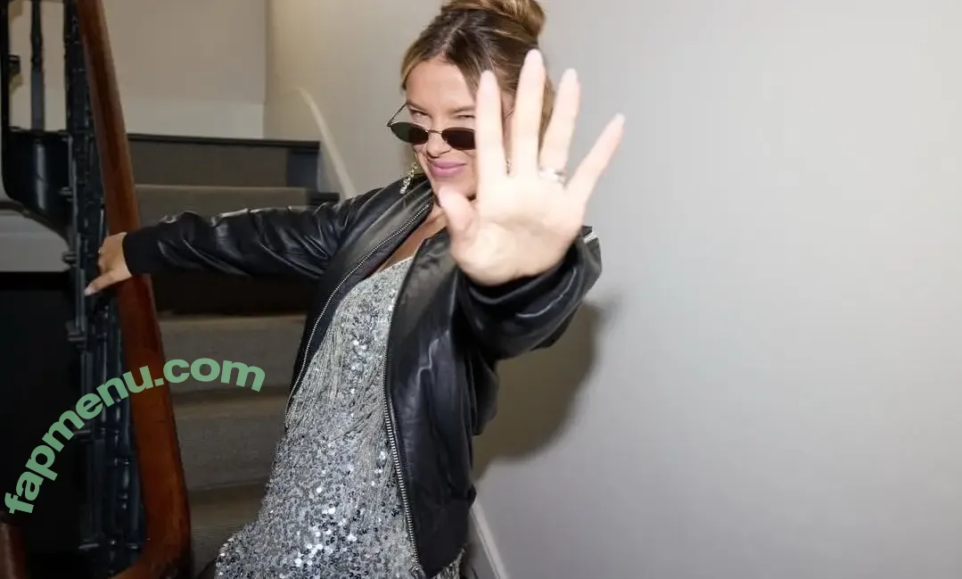 Millie Bobby Brown nude photo #6895 (milliebobbybrown)