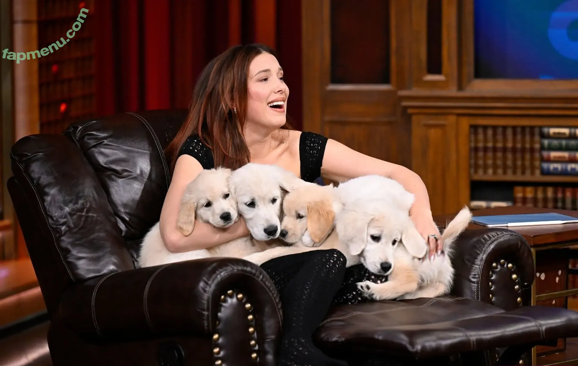 Millie Bobby Brown nude photo #7055 (milliebobbybrown)