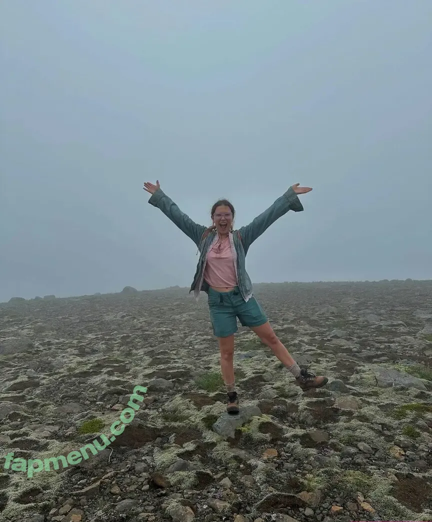 Millie Bobby Brown nude photo #7236 (milliebobbybrown)