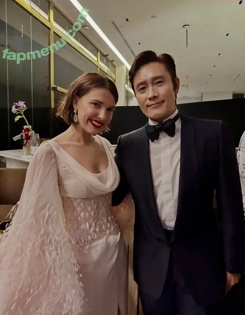 Millie Bobby Brown nude photo #7298 (milliebobbybrown)