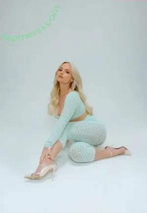 Millie Gibson / milliegibbo nude photo #0345