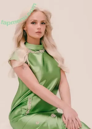 Millie Gibson / milliegibbo nude photo #0356