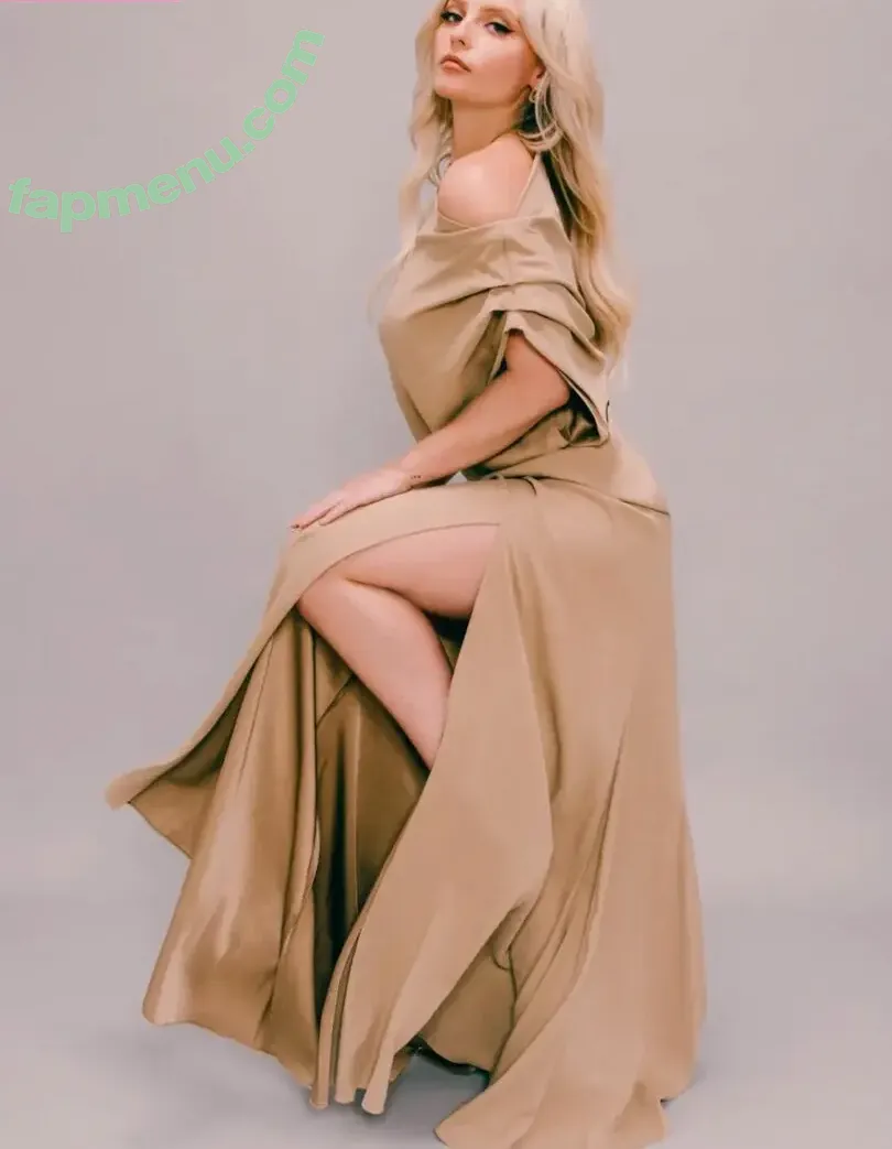 Millie Gibson nude photo #0354 (milliegibbo)