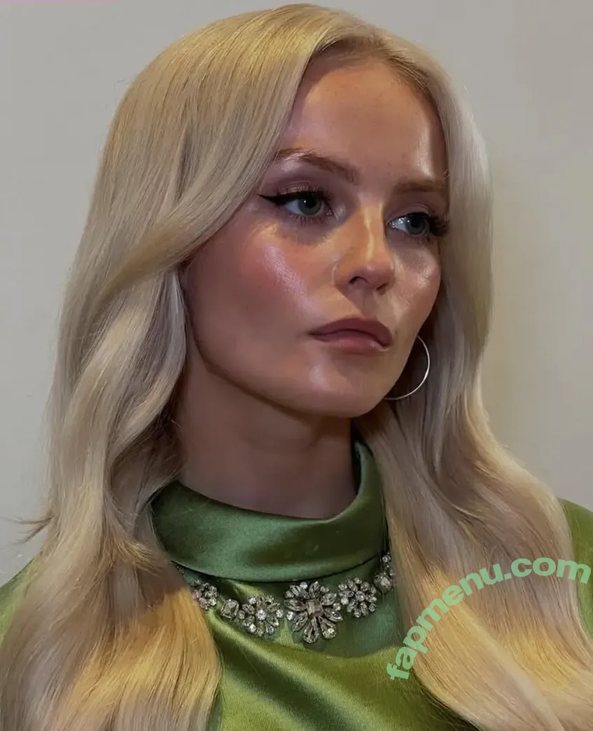 Millie Gibson nude photo #0358 (milliegibbo)