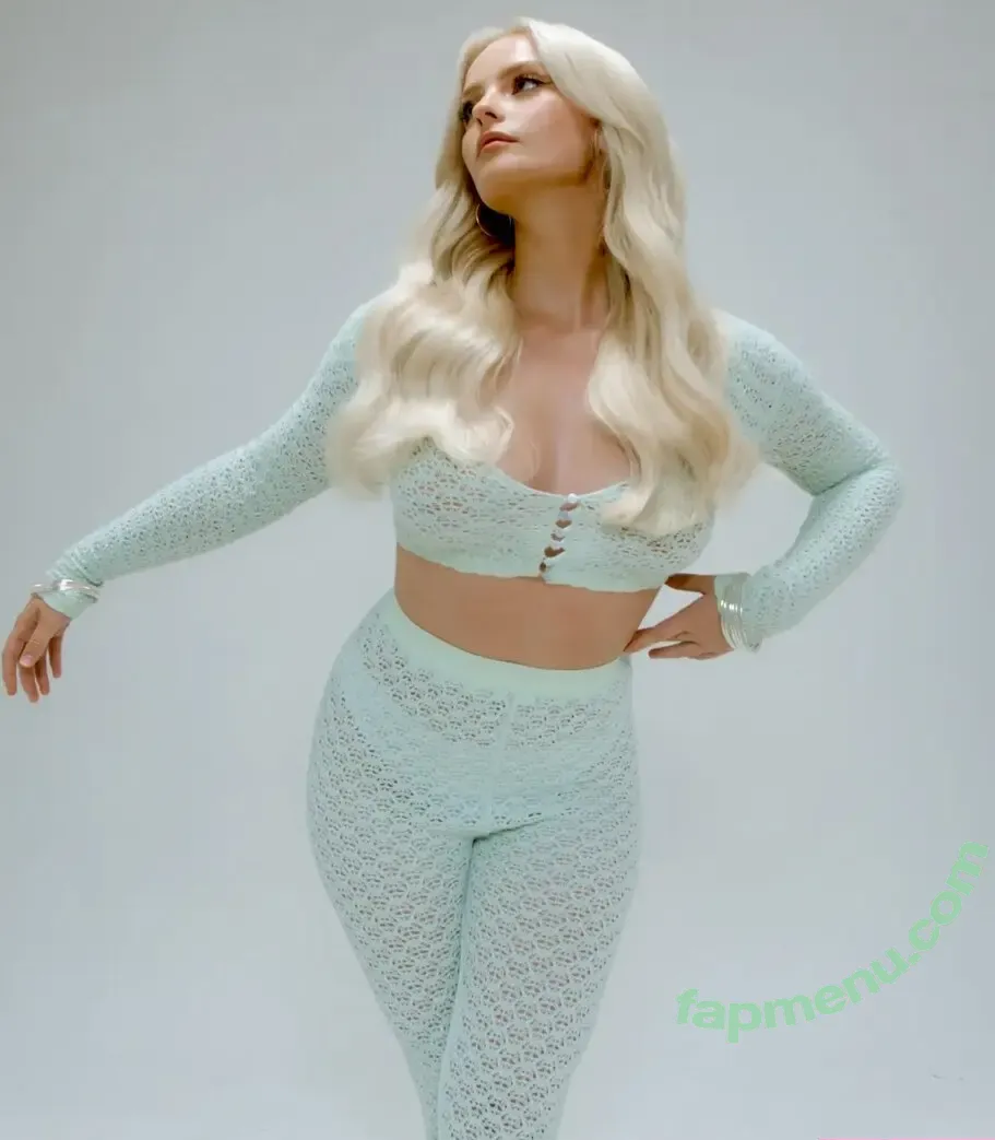 Millie Gibson nude photo #0366 (milliegibbo)