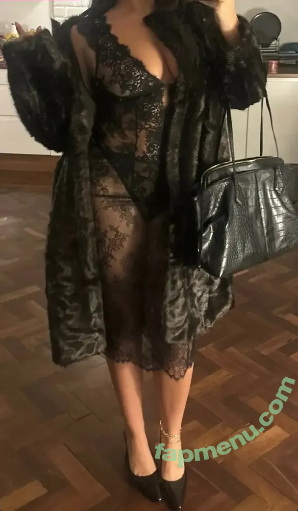 Millie Hannah nude photo #0051 (milliehannahhh)