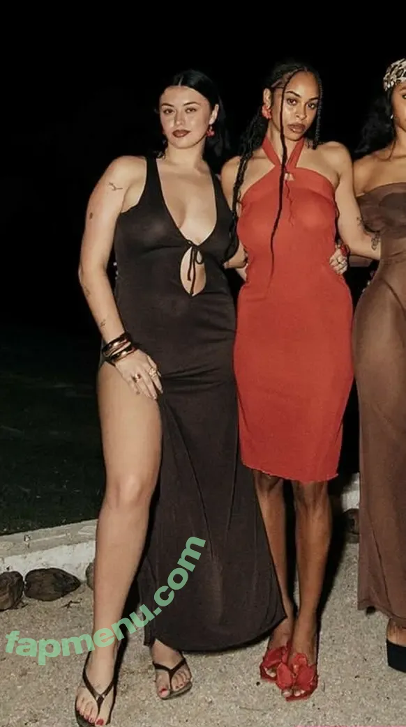 Millie Hannah nude photo #0067 (explicittbabe / milliehannahhh)