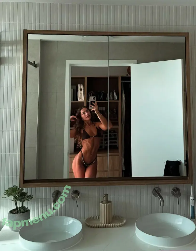Millie Marshall nude photo #0037 (marshall1824 / millie_marshall)