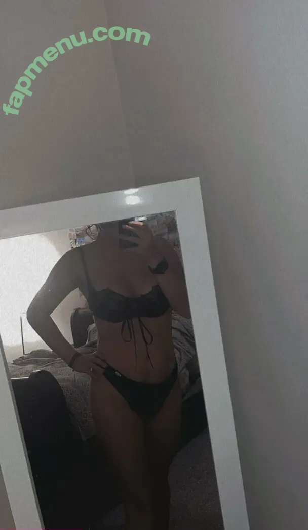 millieebee nude photo #0001 (miiilleb)