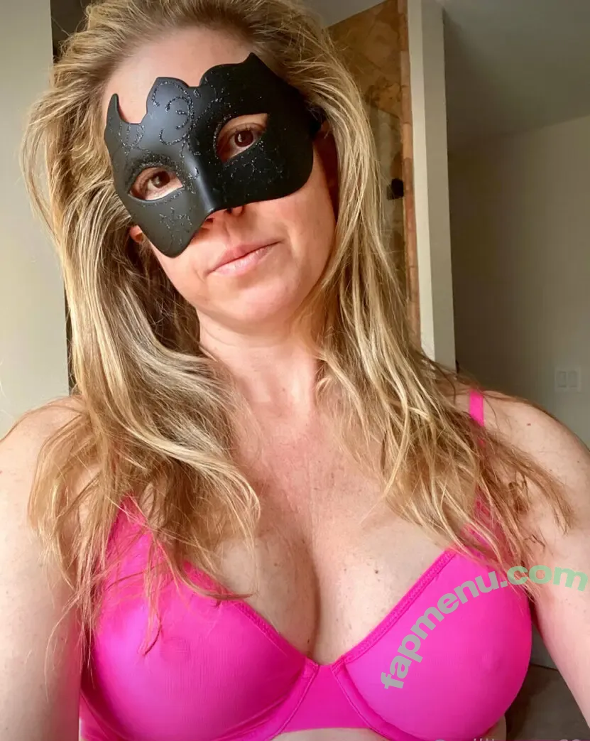 milliemay69 nude photo #0909 (maemaya69)