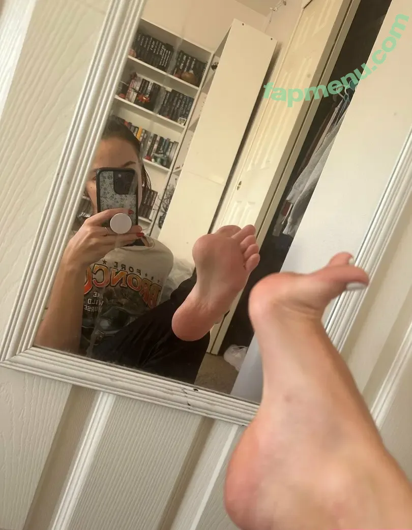 millieslittletoes nude photo #0010 (millieslittletoes)
