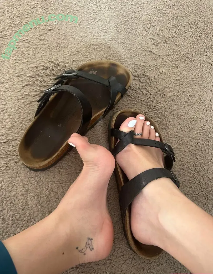 millieslittletoes nude photo #0018 (millieslittletoes)