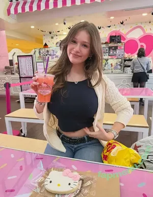 millietanaman / quivful nude photo #0048