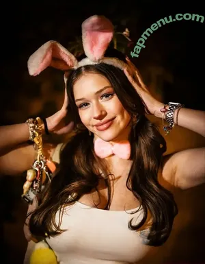 millietanaman / quivful nude photo #0054