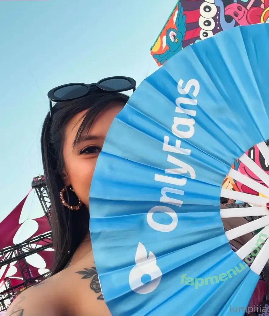 millknhvney nude photo #0003 (millknhvney)