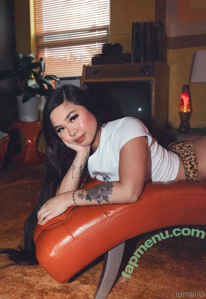 millknhvney nude photo #0017 (millknhvney)