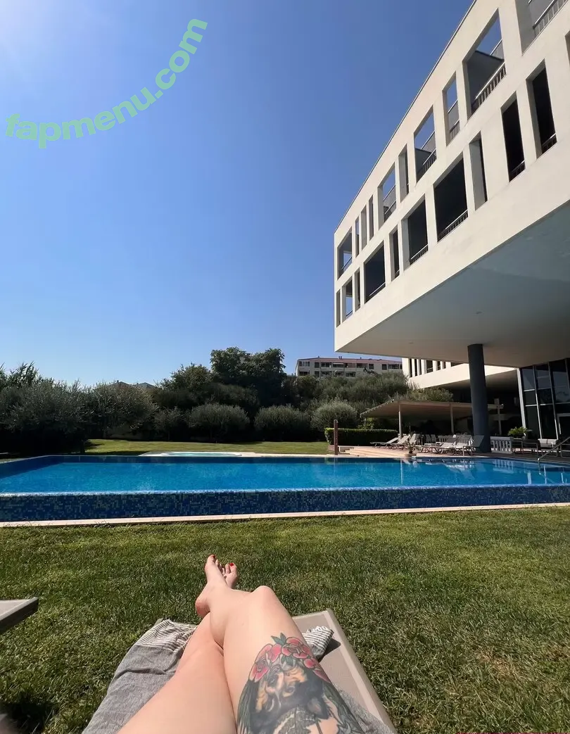 milllamagia nude photo #0007 (_milla_magia)