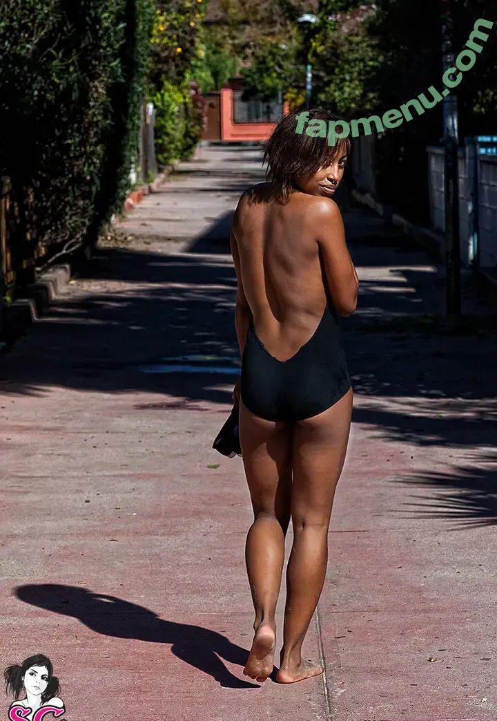 Milloux nude photo #0863 (millouxsuicide)