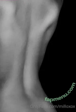  nude photo #0004