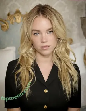 Milly Alcock / millyalcockactres nude photo #0091