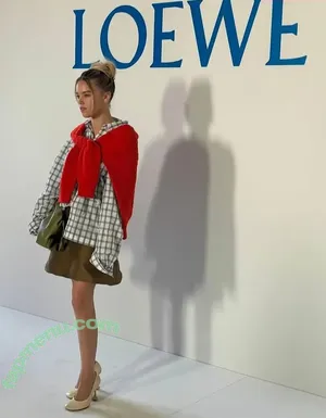 Milly Alcock / millyalcockactres nude photo #0095