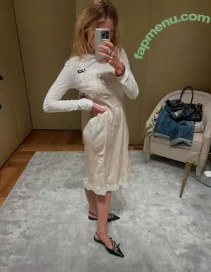 Milly Alcock / millyalcockactres nude photo #0141