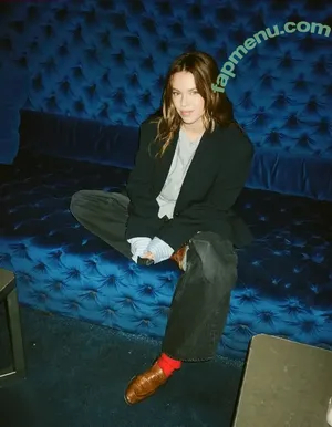 Milly Alcock / Discussion Thread / milliyalcock / millyalcock / millyalcockactres nude photo #0160