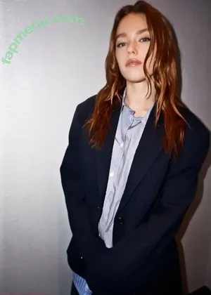 Milly Alcock / Discussion Thread / milliyalcock / millyalcock / millyalcockactres nude photo #0287