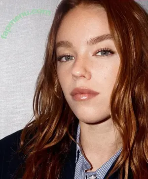 Milly Alcock / Discussion Thread / milliyalcock / millyalcock / millyalcockactres nude photo #0288