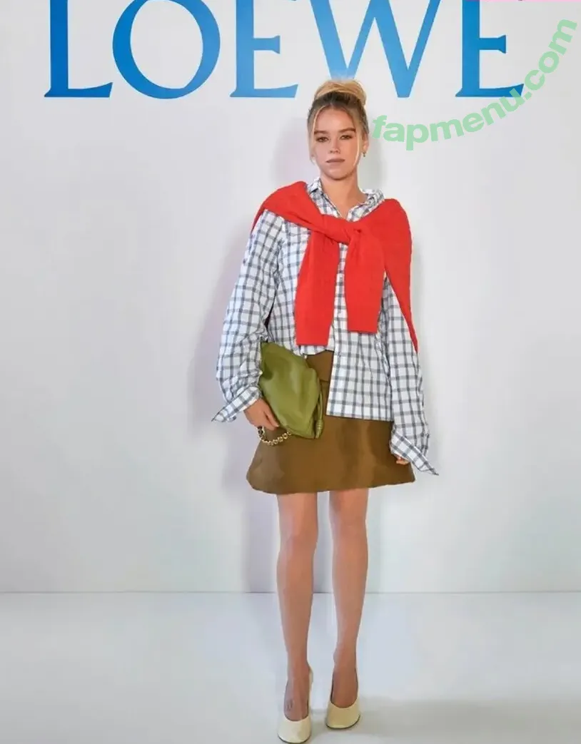 Milly Alcock nude photo #0096 (millyalcockactres)