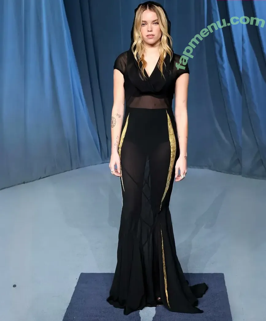 Milly Alcock nude photo #0116 (millyalcockactres)