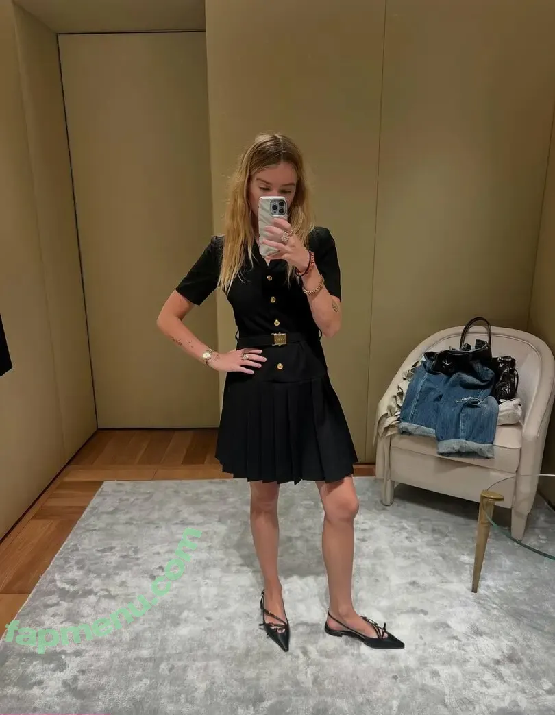 Milly Alcock nude photo #0294 (MillyAlcock / milly_alc)