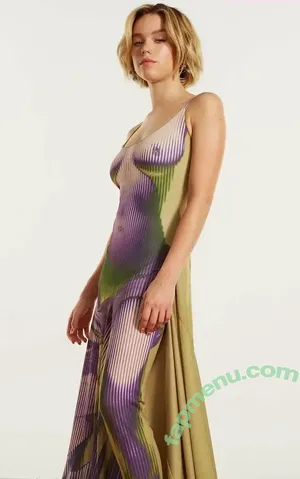  nude photo #0009