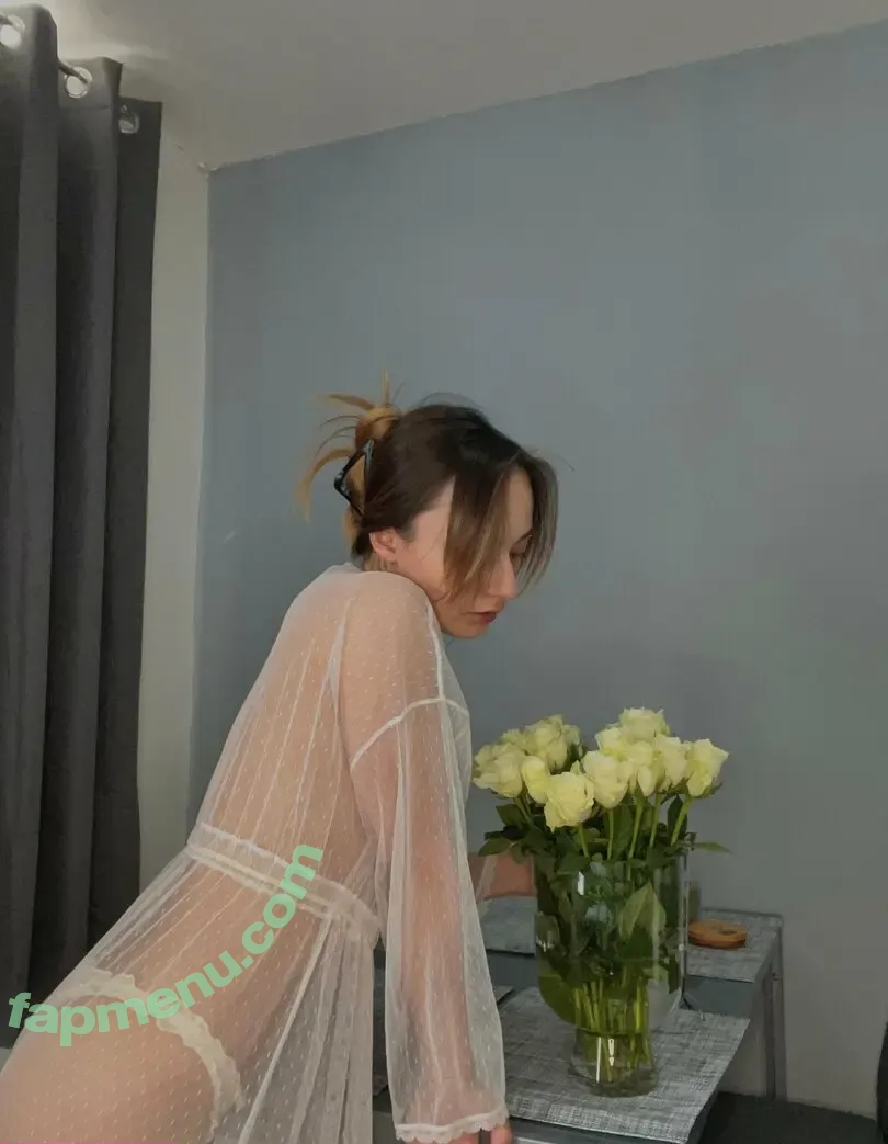 milsmils nude photo #0002 (milsmils)
