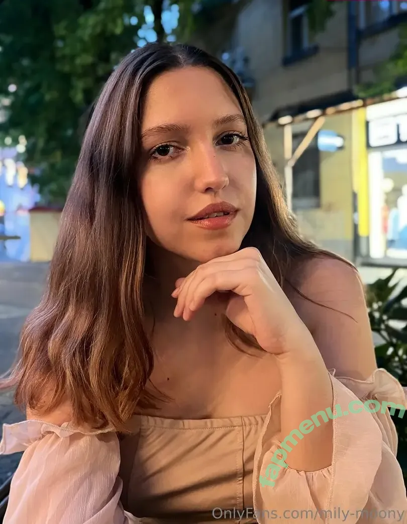 mily-moony nude photo #0022 (mily-moony)