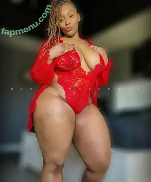 Mimi Curvaceous / Caramel Cakes / Thick Red Thickred3x / mimi_curvaceous / mimithestallion nude photo #0034