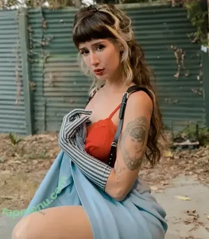 Mimi Doe / mossypond nude photo #0027