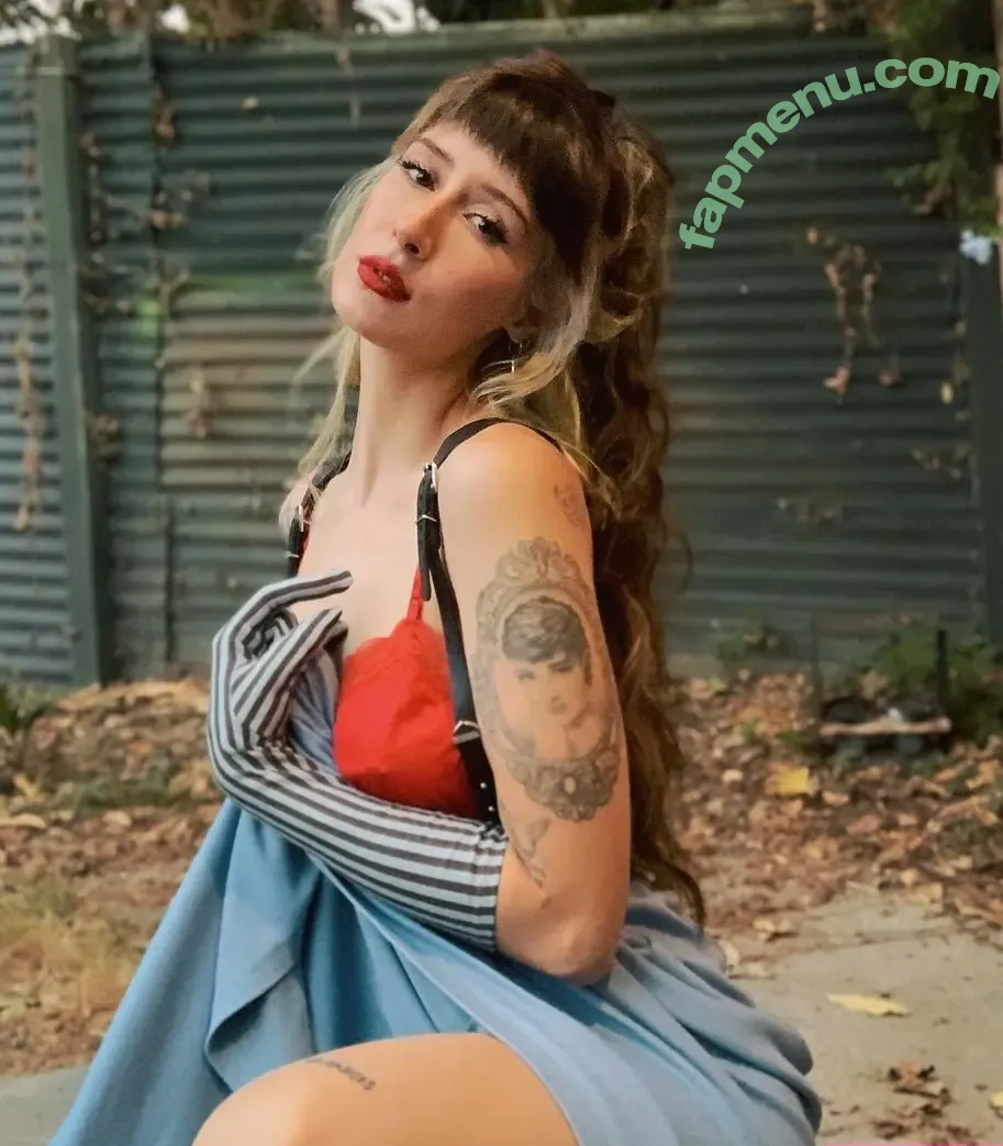 Mimi Doe nude photo #0026 (mossypond)