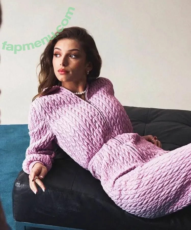 Mimi Keene nude photo #0255 (mimikeene3)