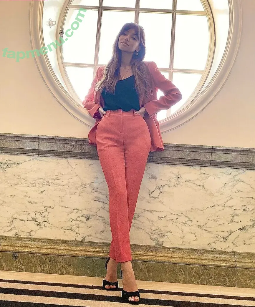 Mimi Keene nude photo #0264 (mimikeene3)