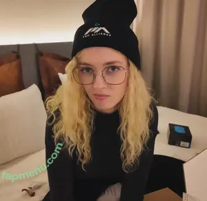 Mimi Lintrup / mimimimichaela nude photo #0208